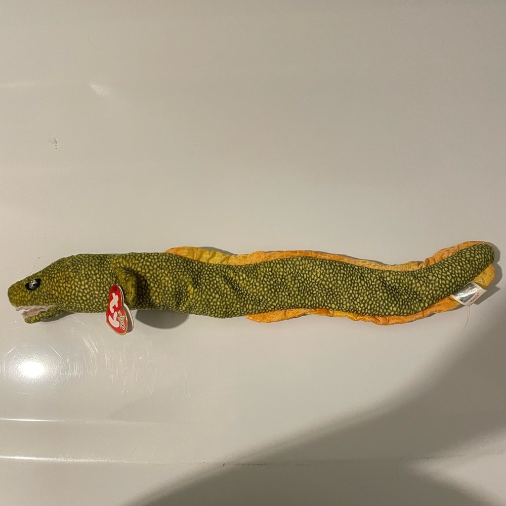 Ty Beanie Baby 2000 Collectible Morrie The Eel